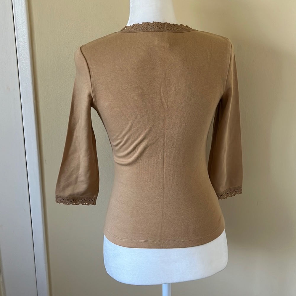 Camel colored lace V-neck top - Picture 7 of 11